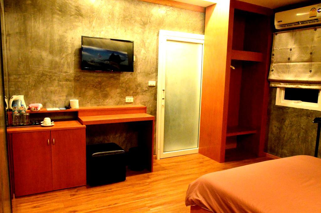 Chaphone Guesthouse Пхукет Екстер'єр фото