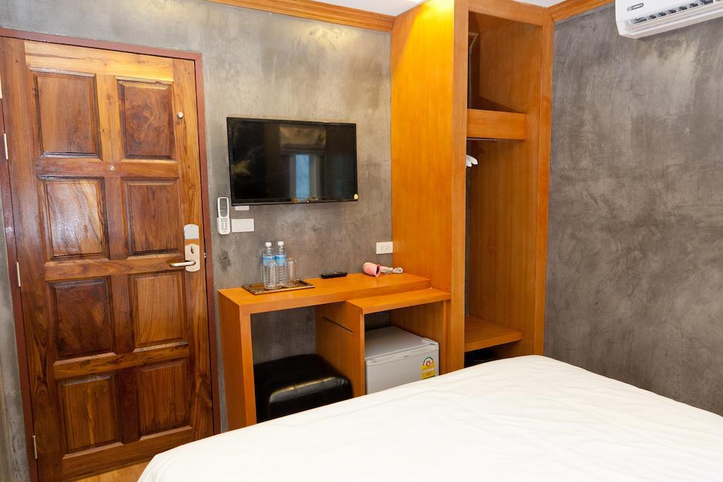 Chaphone Guesthouse Пхукет Номер фото