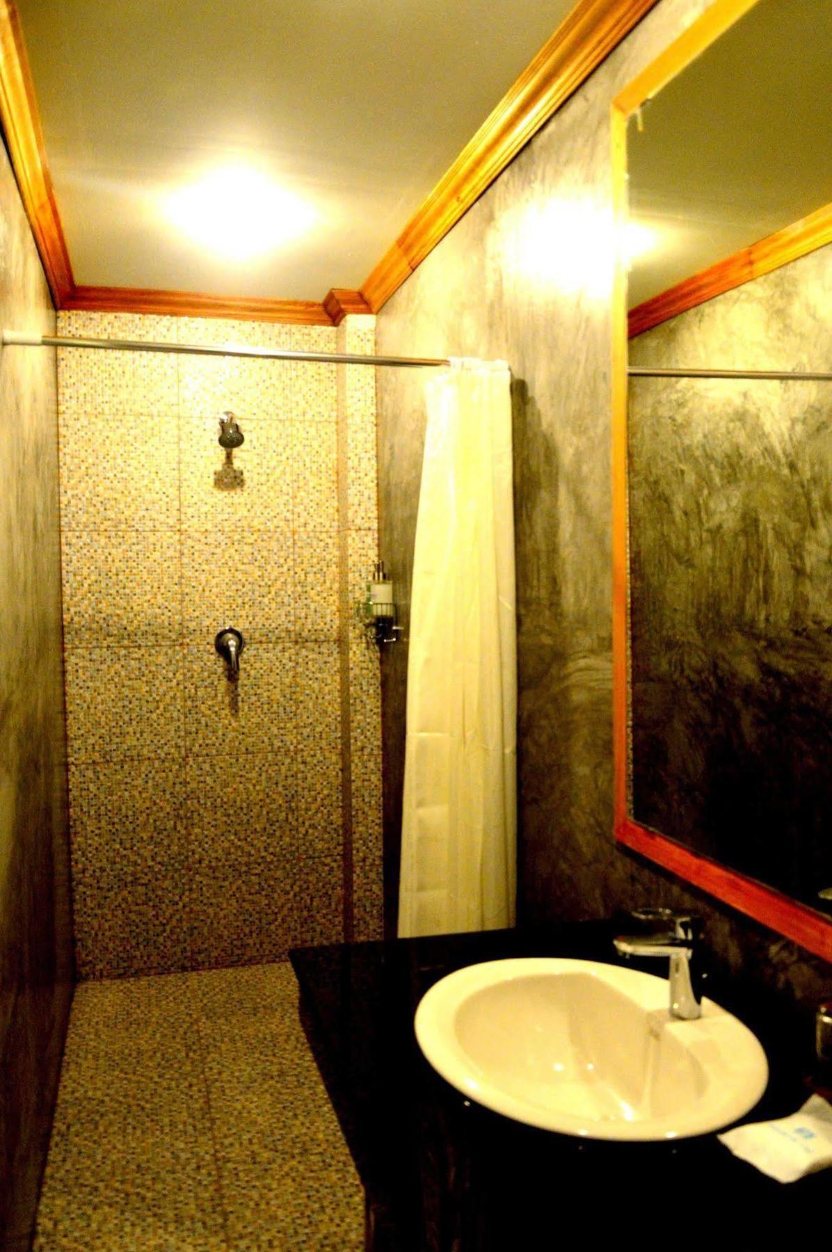 Chaphone Guesthouse Пхукет Екстер'єр фото
